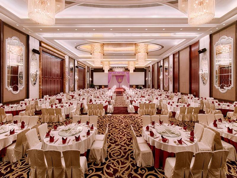 Vienna Hotel Shenzhen Exibition Center Esterno foto